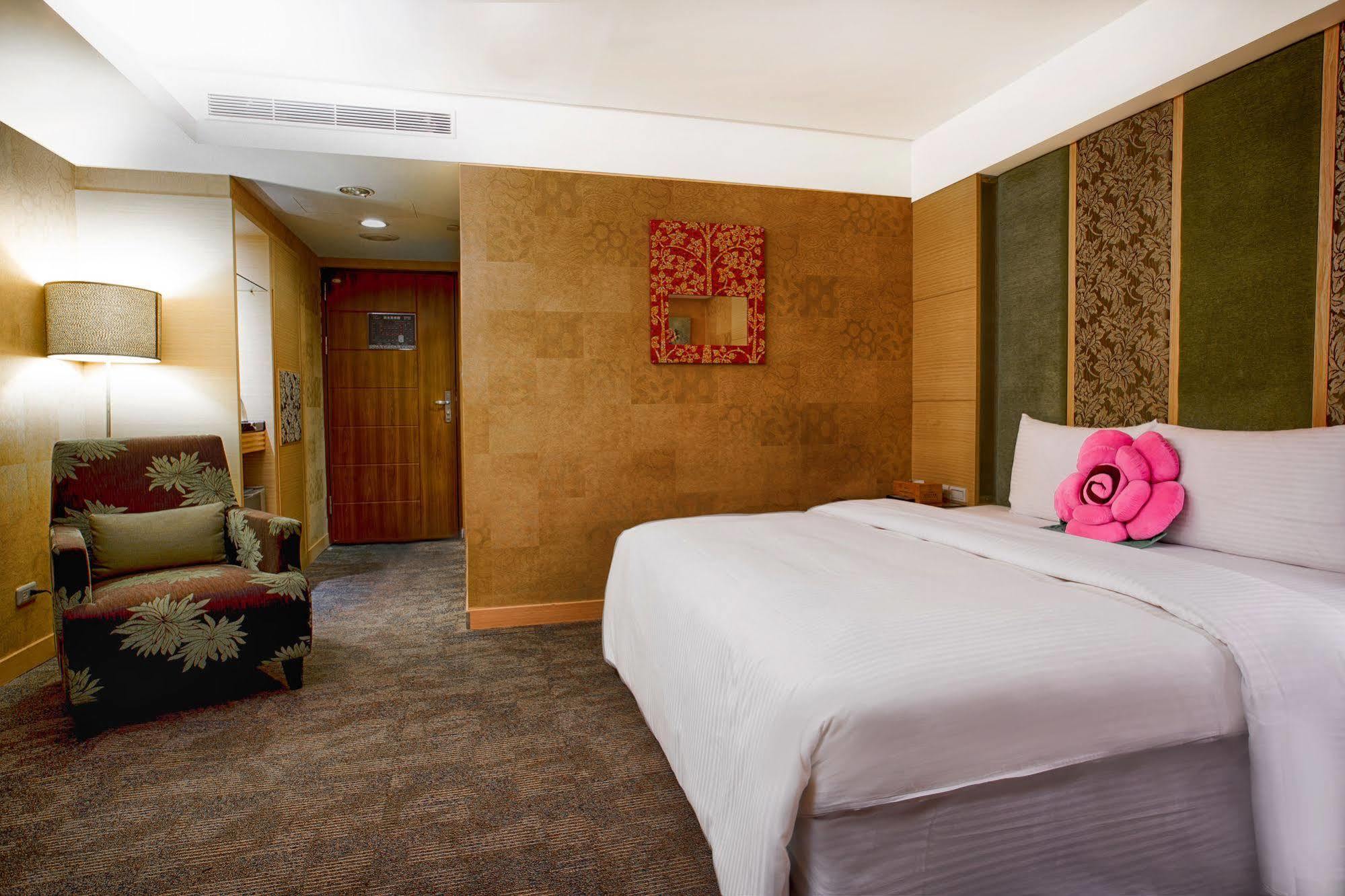Cai She Hotel Taipei Exterior photo