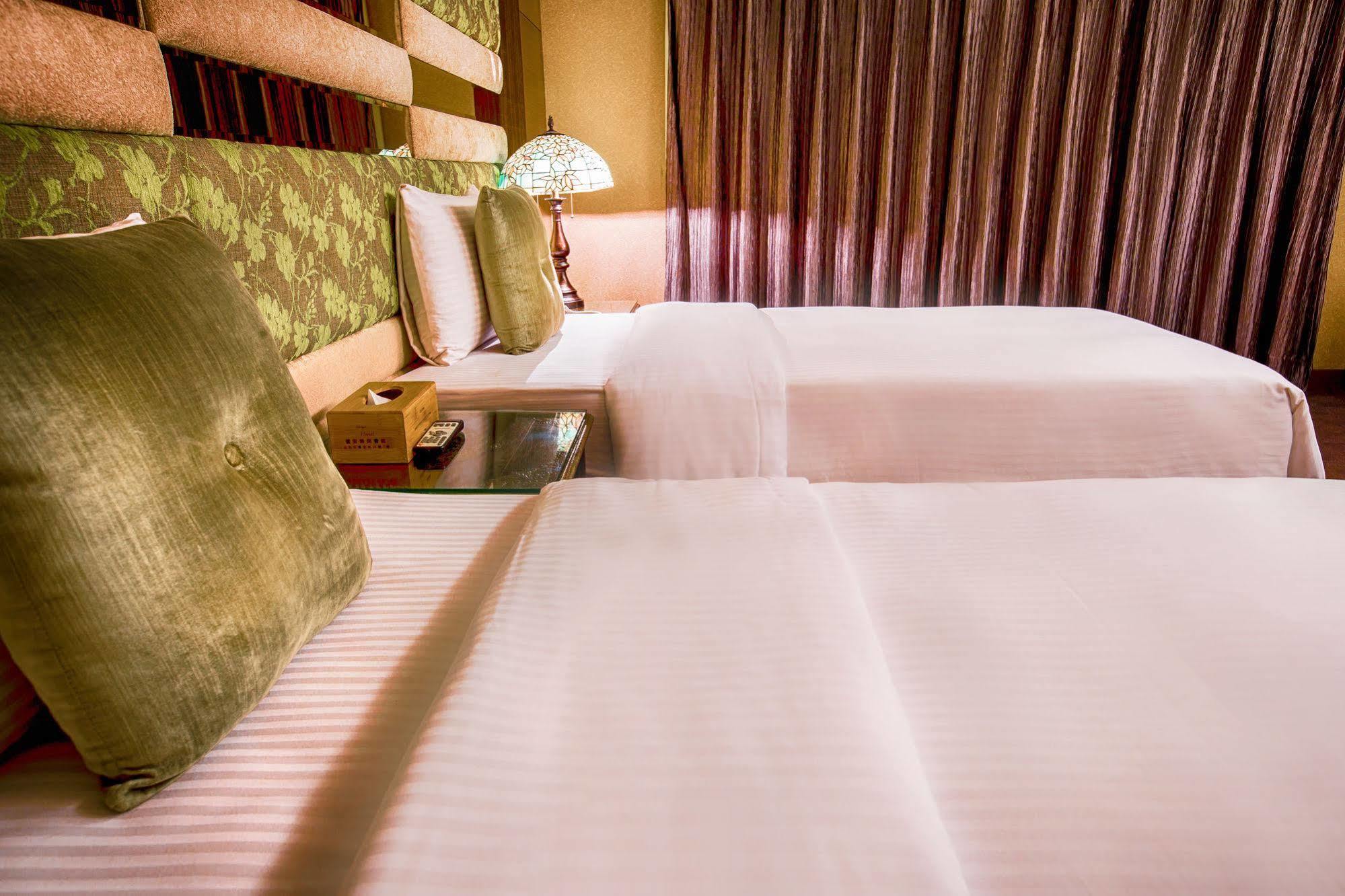 Cai She Hotel Taipei Exterior photo